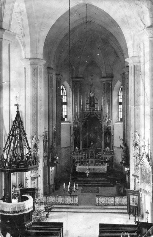 Hlavní oltář 1946