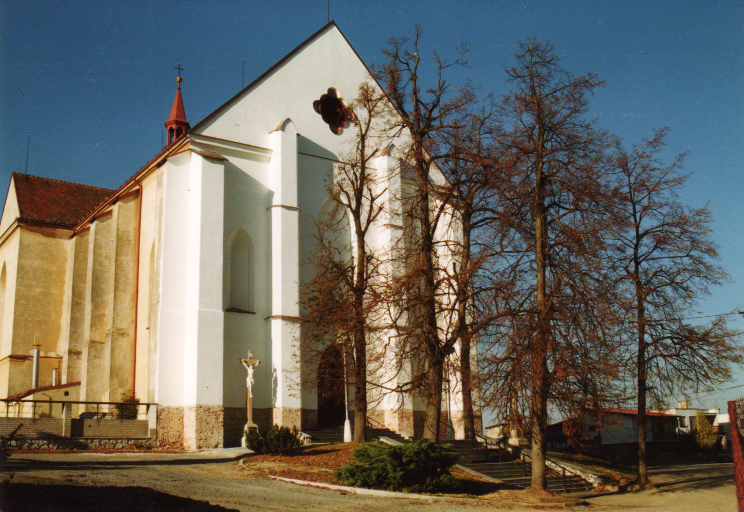 Kostel v roce 1997